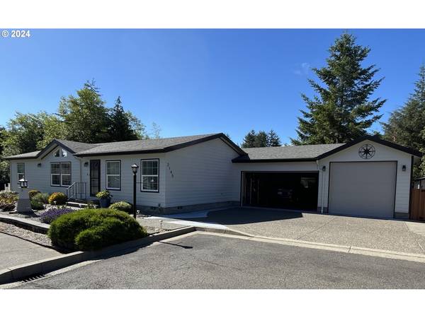 2145 LYNNE DR, North Bend, OR 97459