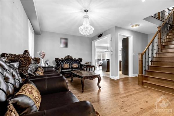 Kanata, ON K2M 0L2,634 SILVER SPRUCE WAY