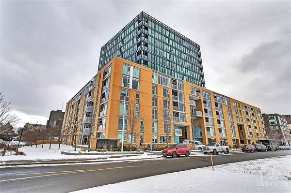 200 LETT ST #803, West Centre Town, ON K1R 0A7