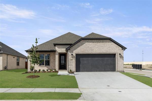 463 Silver Springs, Lavon, TX 75166