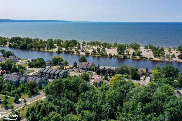 Wasaga Beach, ON L9Z 2L6,194 RIVER RD E #1B