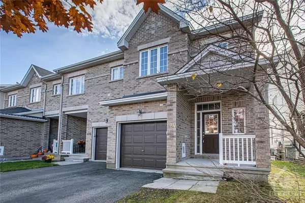 Kanata, ON K2M 0G1,424 FOXHALL WAY