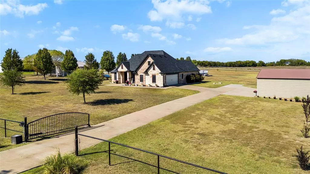 2727 Enloe Road, Howe, TX 75459