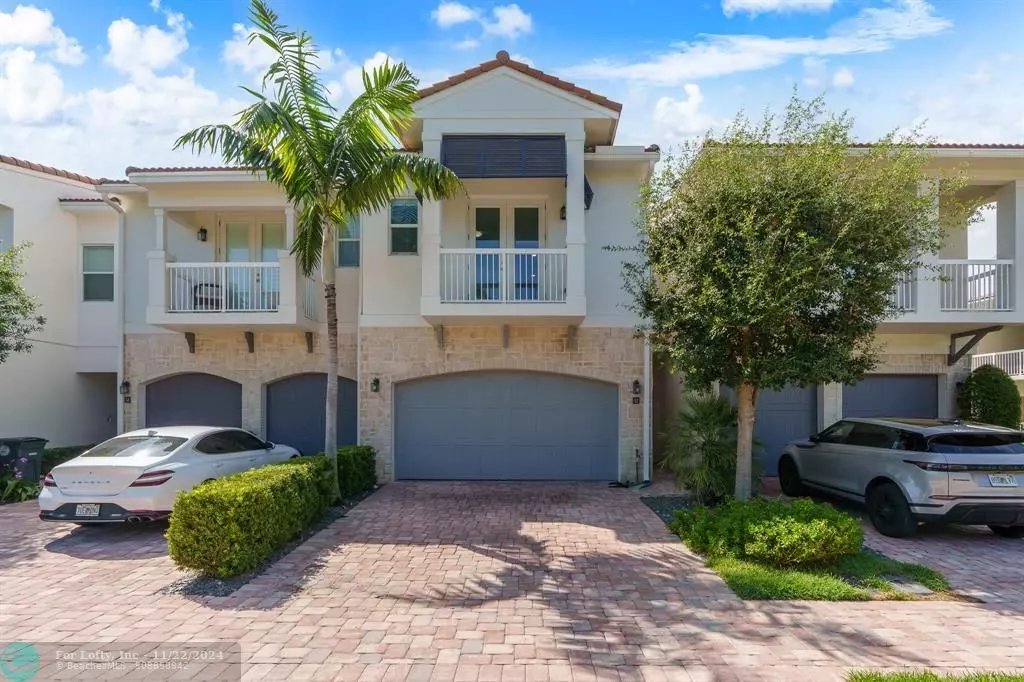 Boca Raton, FL 33487,100 NW 69th Cir  #52