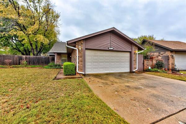 7910 Debar Circle, Oklahoma City, OK 73132