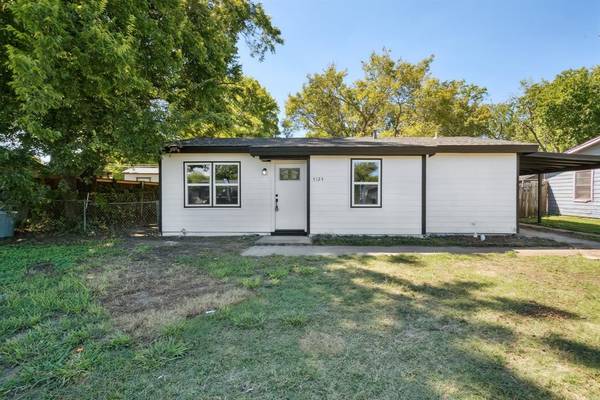 5124 E Berry Street,  Fort Worth,  TX 76119