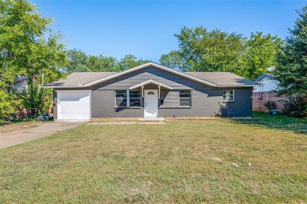 4729 Shady Hill Drive, Forest Hill, TX 76119