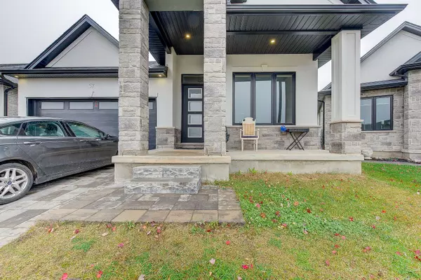 London, ON N6P 0B2,6990 CLAYTON WALK #57