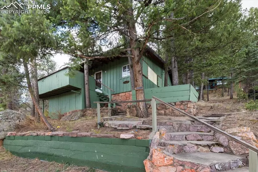 6690 Spruce AVE, Green Mountain Falls, CO 80819