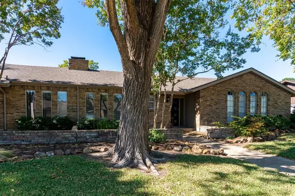 2709 Forest Grove Drive, Richardson, TX 75080