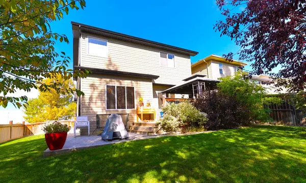 Calgary, AB T2X 3W4,59 Chapalina Close SE