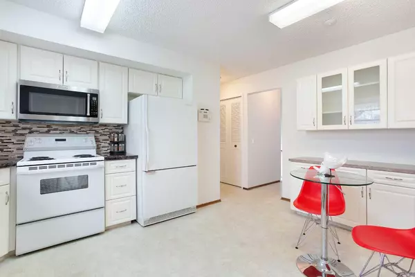 Calgary, AB T2A3R6,620 55 ST Southeast