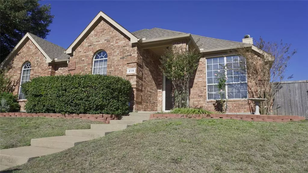 216 Williamsburg Drive, Van Alstyne, TX 75495