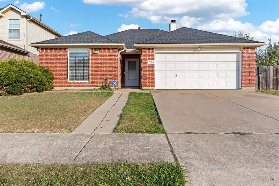 2003 Shepherds Glen Lane, Arlington, TX 76010