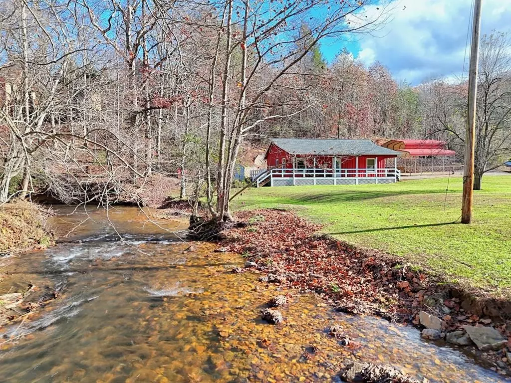 Hiawassee, GA 30546,539 Nicholson Trail