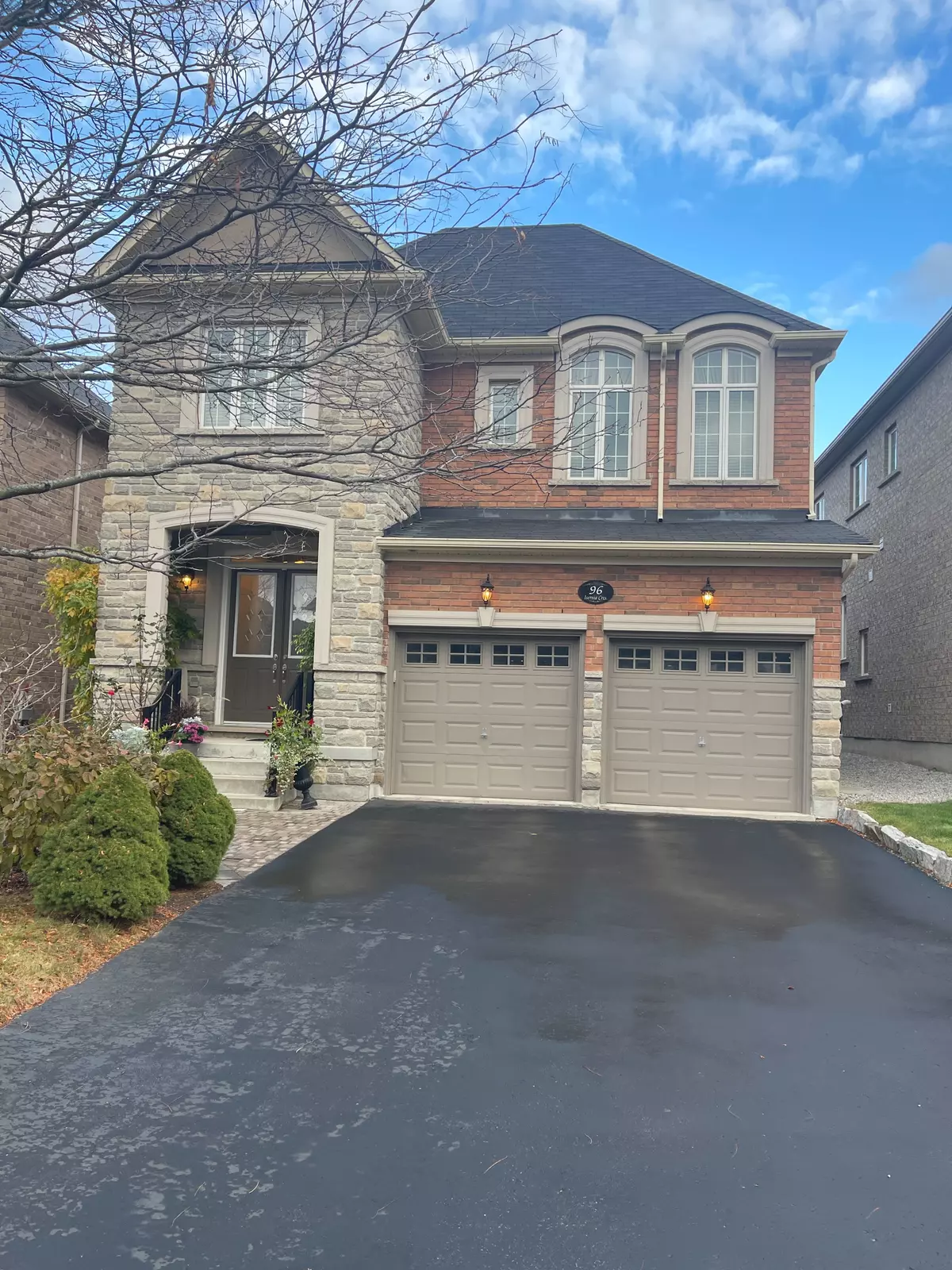 Vaughan, ON L4H 0W7,96 Isernia CRES