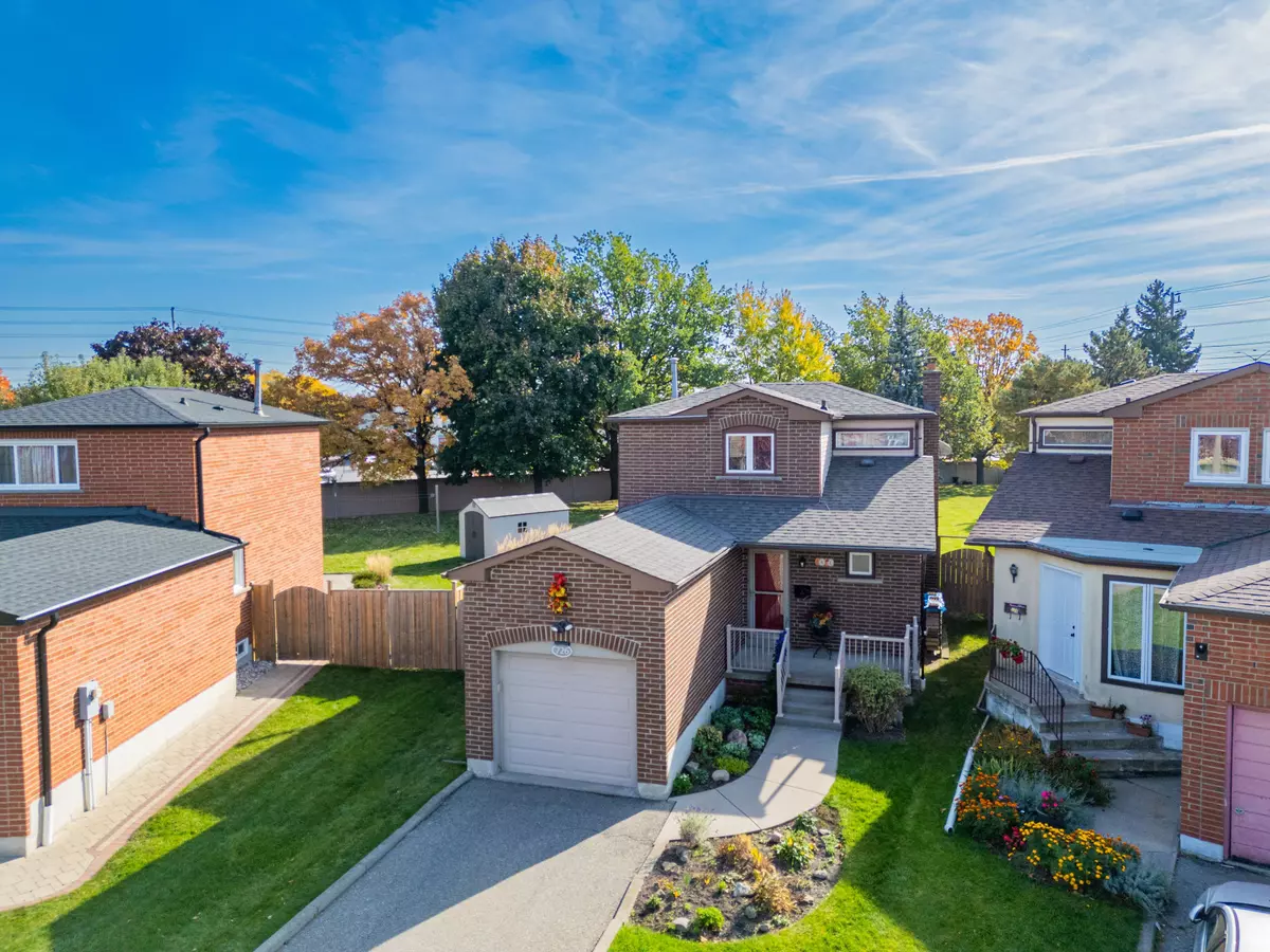 Mississauga, ON L4W 3J8,726 Greycedar CRES