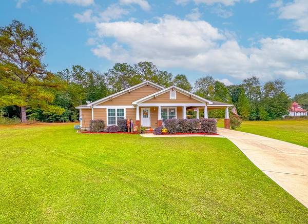 2012 Charleston Place, Bainbridge, GA 39817