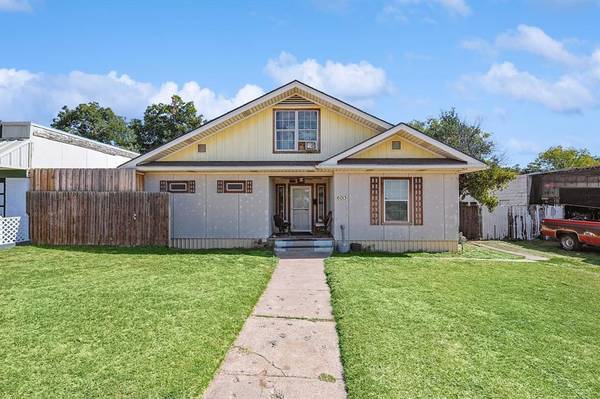 Fort Worth, TX 76112,6013 E Lancaster Avenue