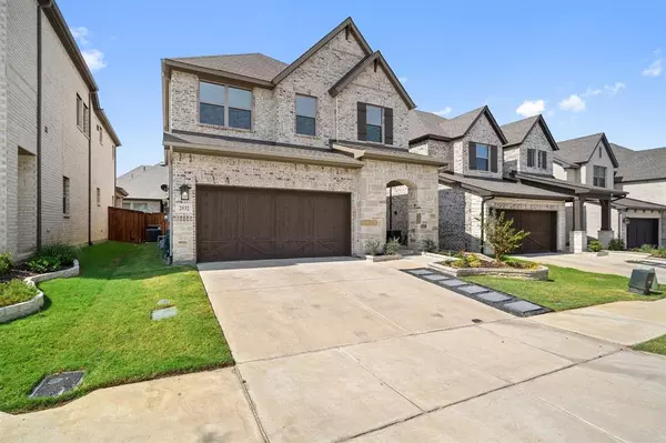 2532 Four Roses Drive, Lewisville, TX 75056