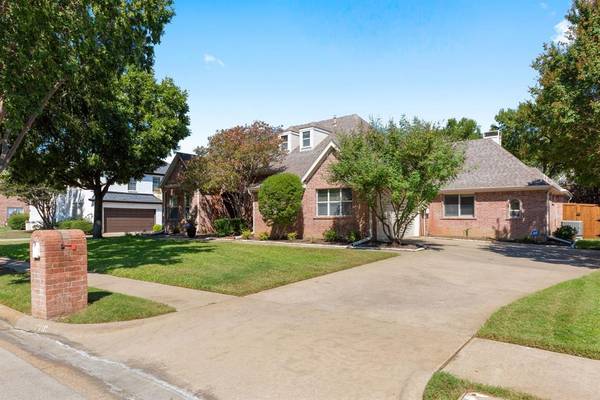 Grapevine, TX 76051,2716 Greenbrook Court