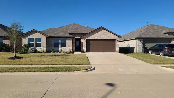 1916 COOKES Lane, Cleburne, TX 76033