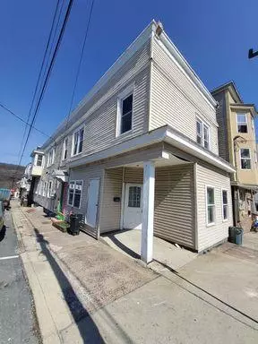 17 South Walnut Street #1st Floor, Lansford Borough, PA 18232