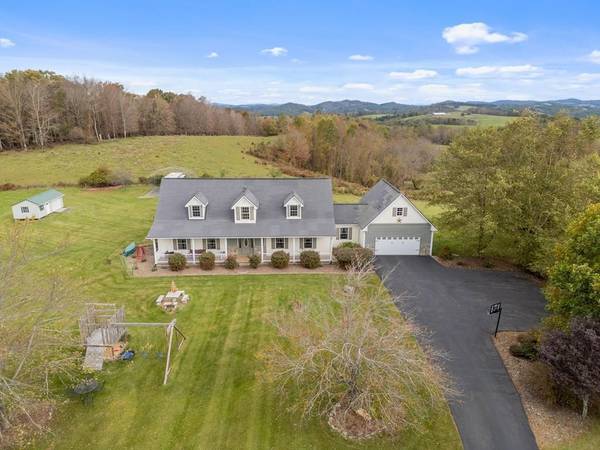 440 East Winds Lane, Galax, VA 24333