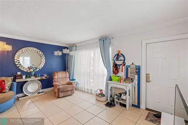 Wilton Manors, FL 33305,2124 NE 5th Ave  #101