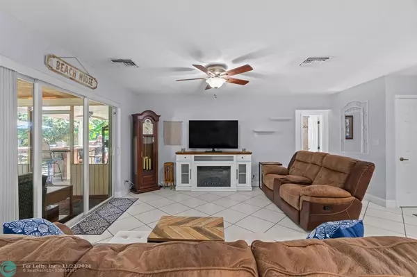 Pompano Beach, FL 33064,1371 NE 23rd Ct