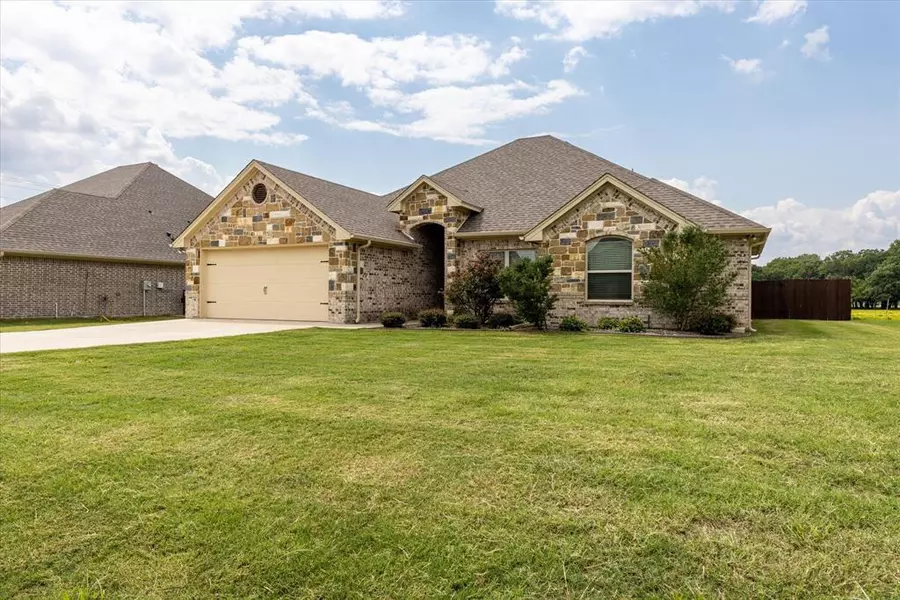 3103 Windcrest Court, Granbury, TX 76049