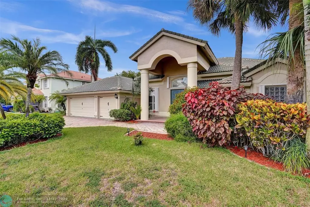 Wellington, FL 33414,486 Cypress Green Cir