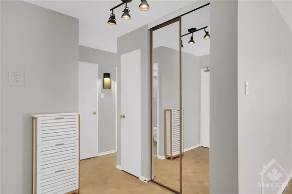 Ottawa, ON K2B 5W8,2625 REGINA ST #209