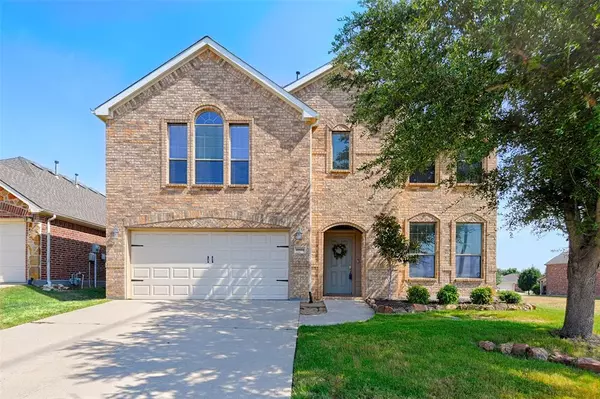 3909 Sunnygate Drive, Fort Worth, TX 76262