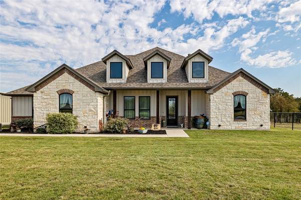 140 Lazy Creek Crossing, Brock, TX 76087