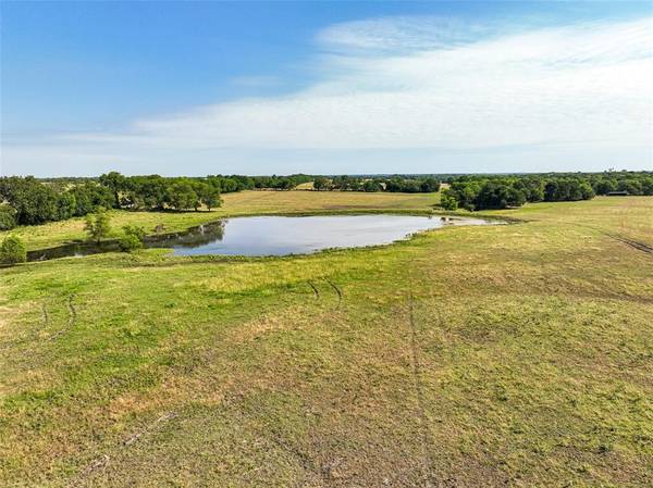 Whitewright, TX 75491,2090 County Road 4055