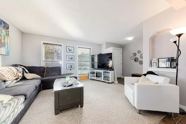 Calgary, AB T3J 5M7,366 Saddlebrook WAY NE