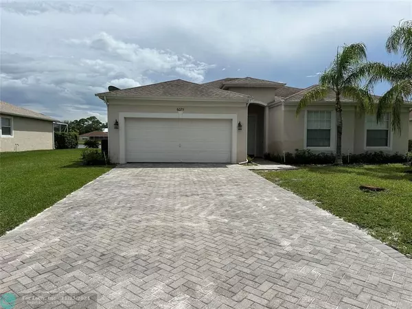 6075 46th Ln, Vero Beach, FL 32967