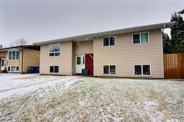 429 28th STREET E, Prince Albert, SK S6V 1X6