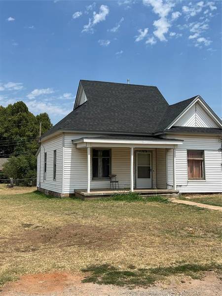 21 W 3rd Street, Carnegie, OK 73015