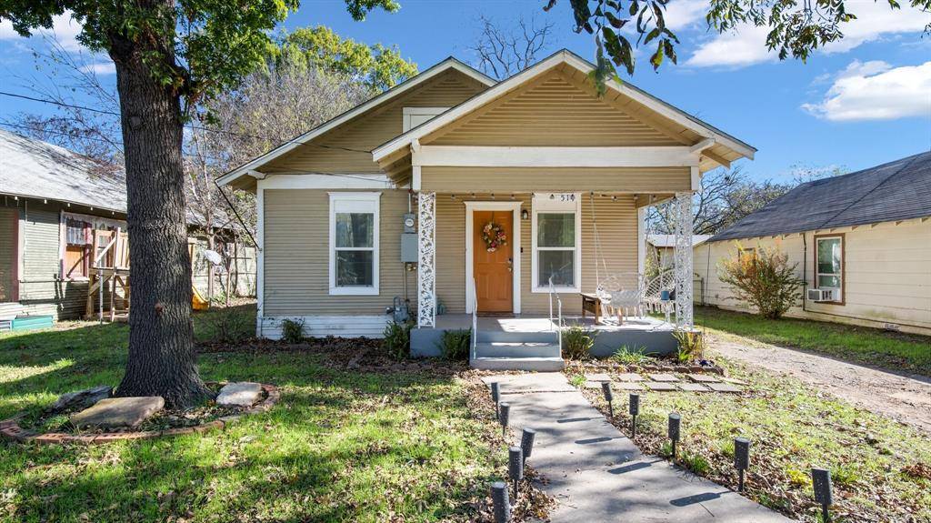 514 Ritchey Street, Gainesville, TX 76240