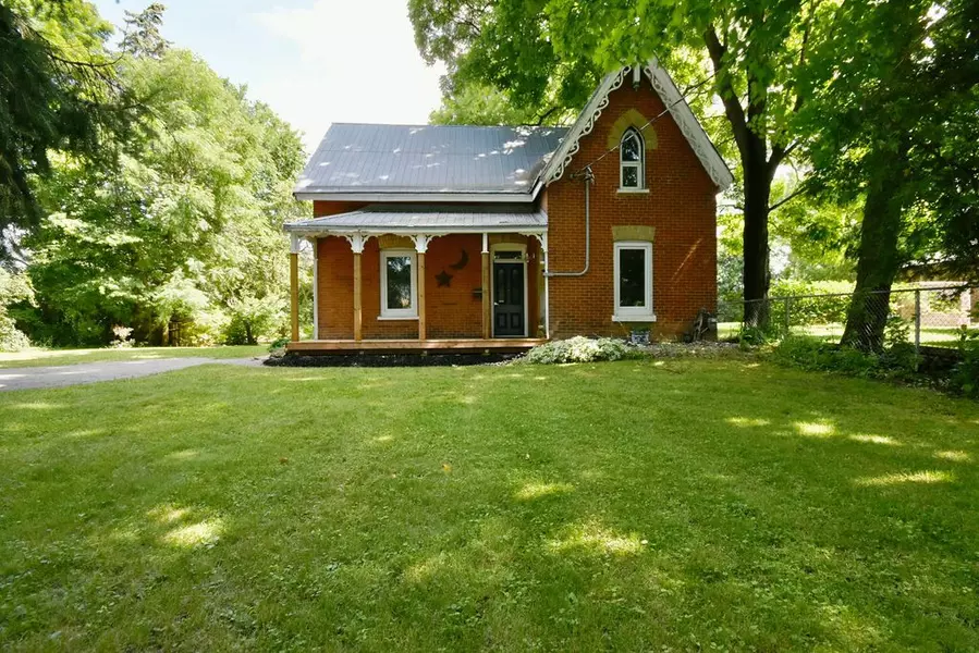 2415 Ronald RD, Springwater, ON L9X 2C3