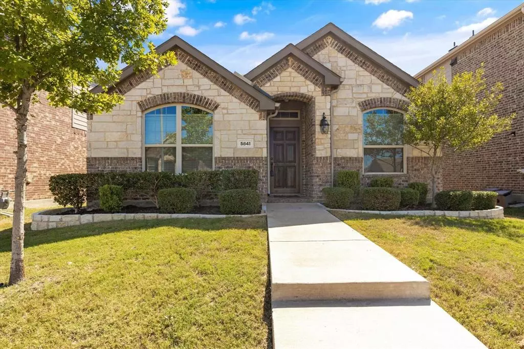 Fort Worth, TX 76123,5841 Fir Tree Lane