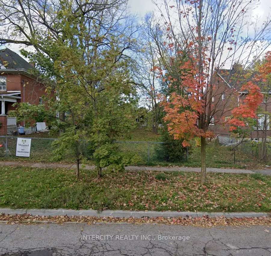 Richmond Hill, ON L4C 1C7,39 Roseview AVE