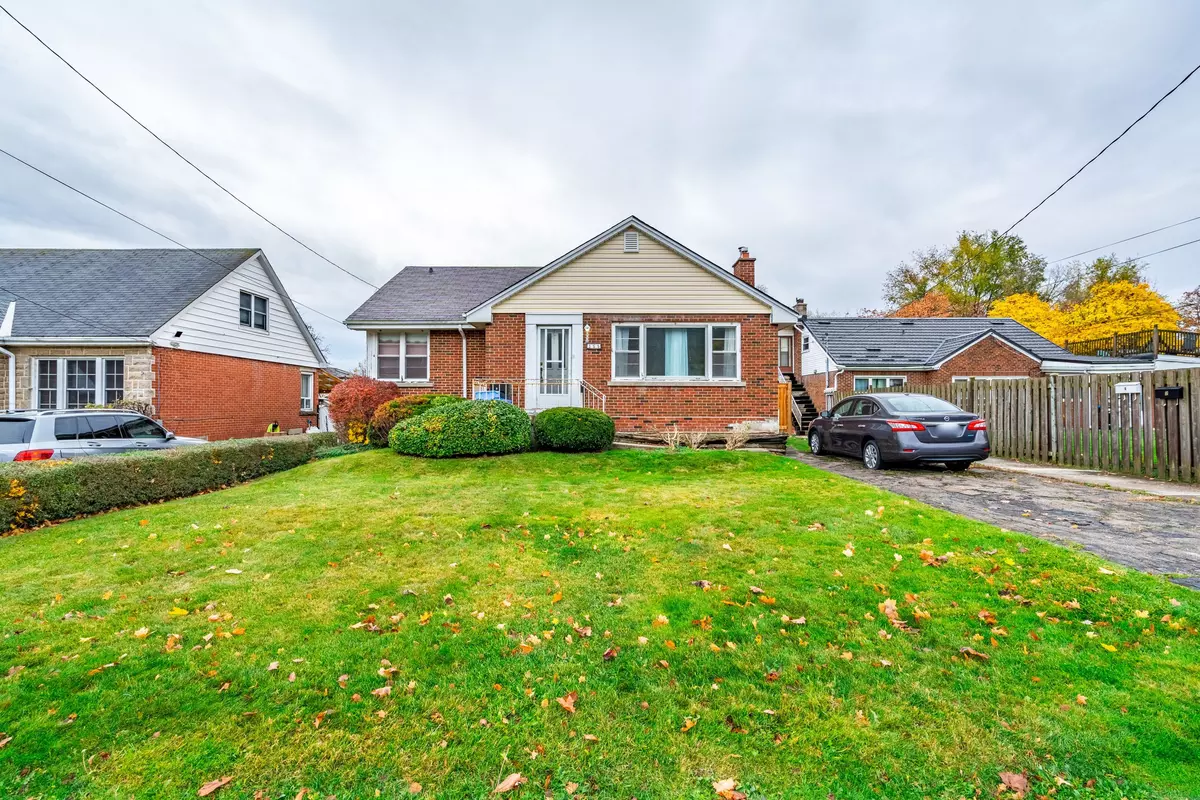 Hamilton, ON L8K 4N9,355 ROSEDALE AVE