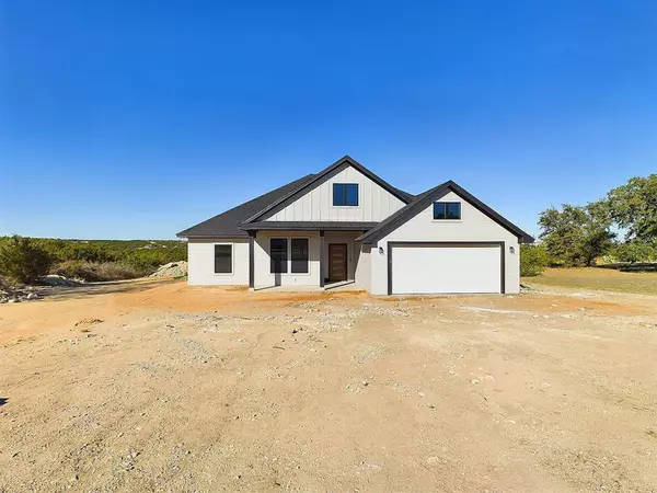 145 Blue Marlin Drive, Bluff Dale, TX 76433