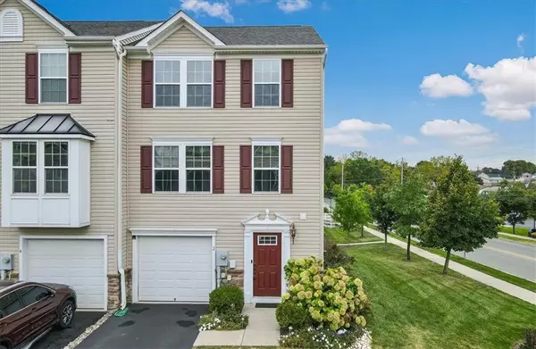 2 Gold Rose Lane, Palmer Twp, PA 18045