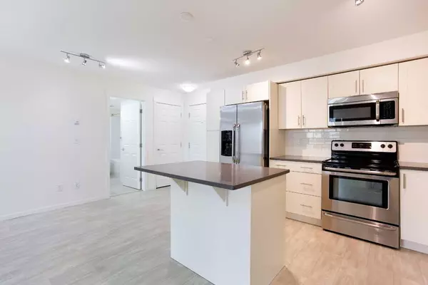 Calgary, AB t2z5c9,99 Copperstone PARK Southeast #4313