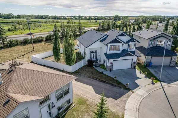 Red Deer, AB T4R 3M8,148 Iverson Close