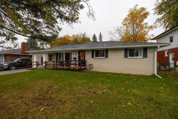 21 Maple CRES, Kawartha Lakes, ON K9V 2R8